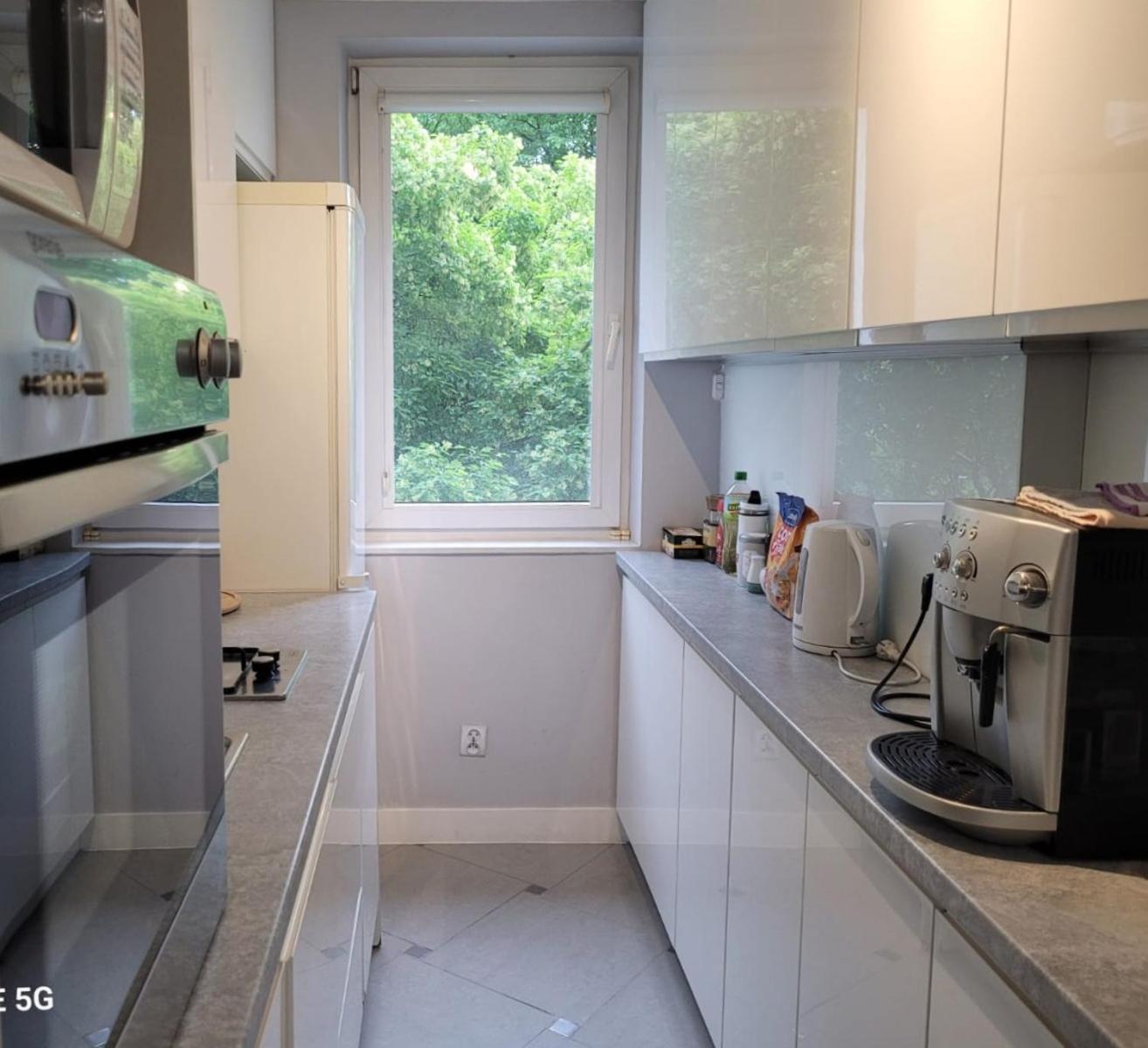 Apartament Bielany 3 Min From Metro With 5-meals Per Day Diet Catering, Air Conditioning And Free Parking Warszawa